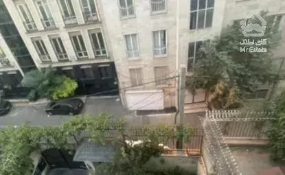 آپارتمان نزدیک مترو قلهک 86 متری