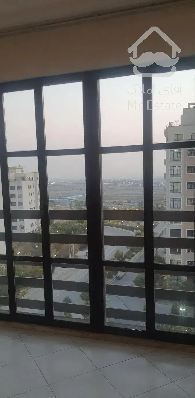 ۱۰۳متر /شهرک نگین غرب/اردستانی/دریاچه خلیج فارس