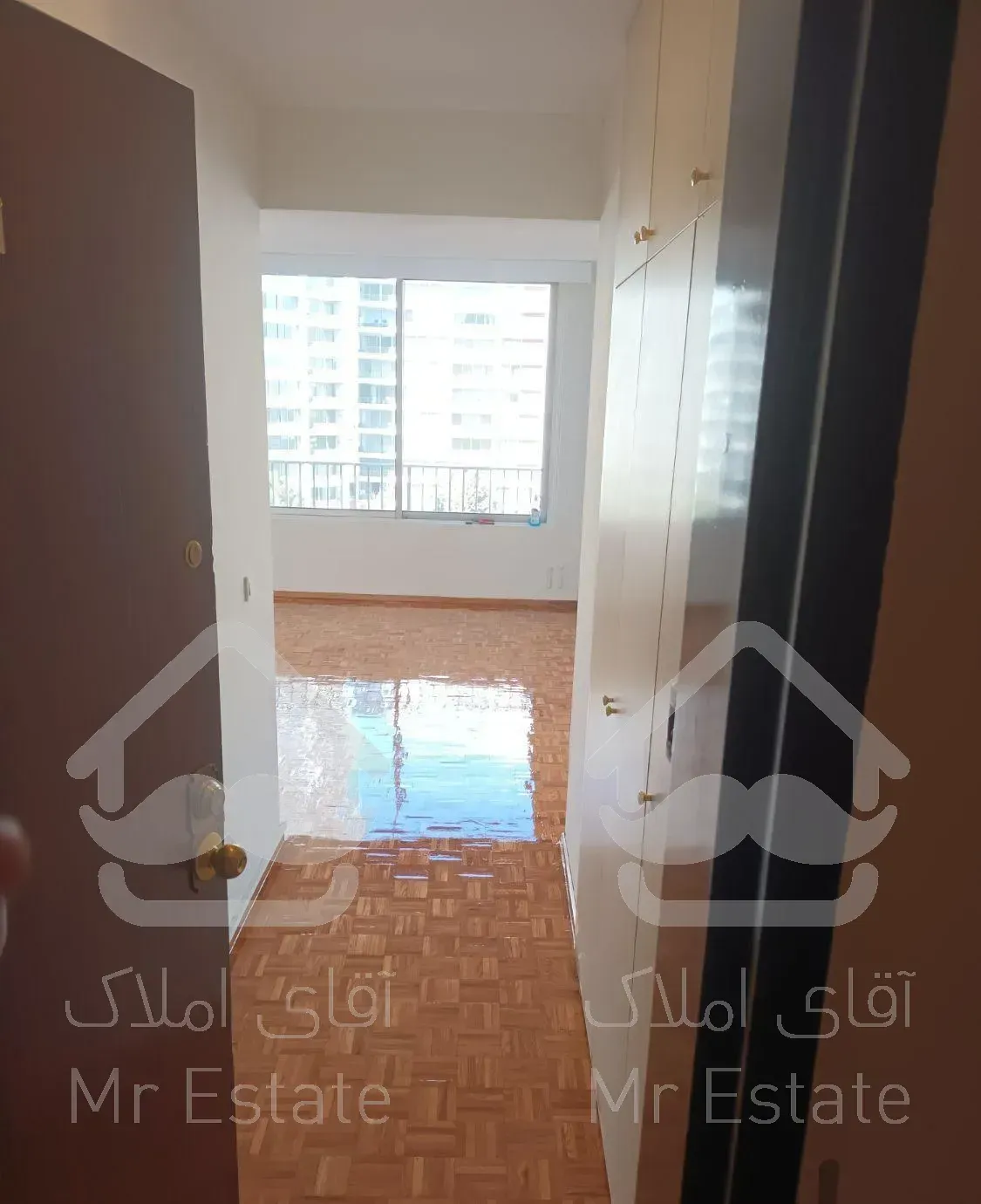 تعمیرات و ساب و لاک پارکت های چوبی