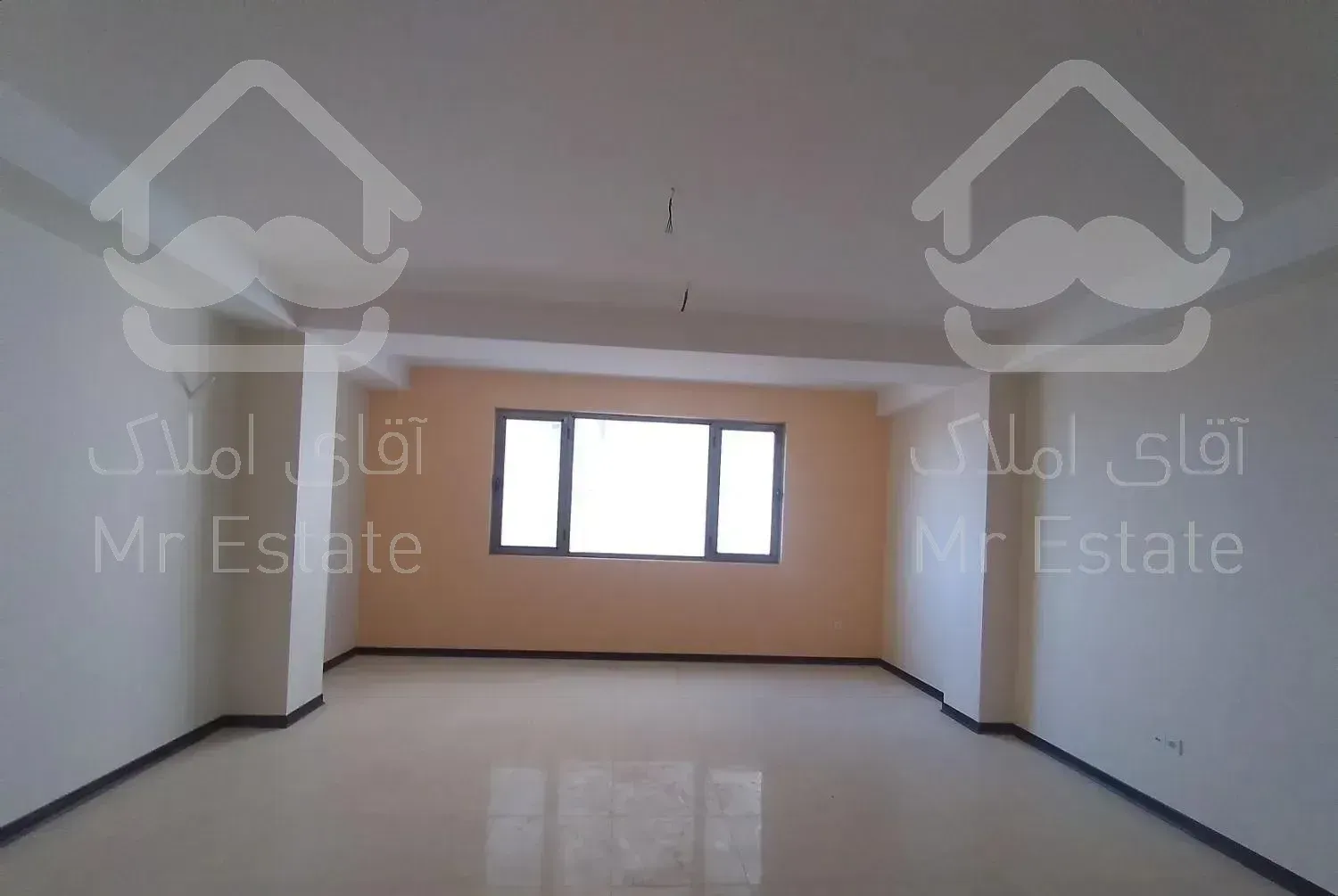 چیتگر ۱۳۵ متر/ سند اداری/در حد کلیدنخورده/ فول