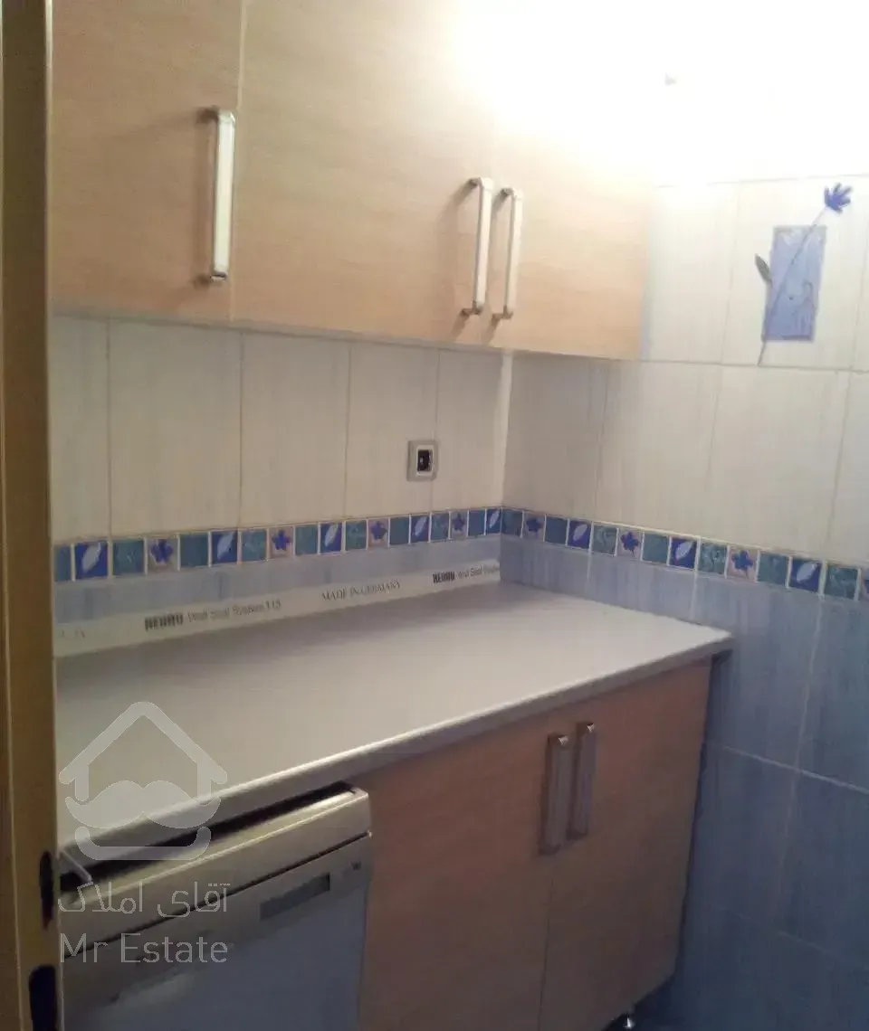 غرب مرزداران ۱۶۰متر ۳ خواب