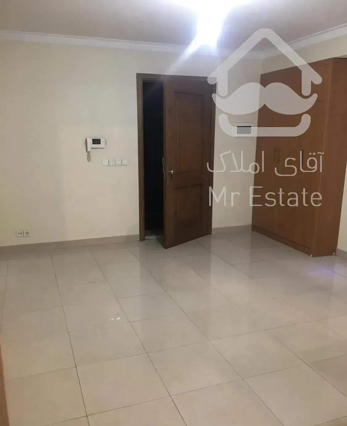 شیان چهارم ٧١ متر یک خوابه