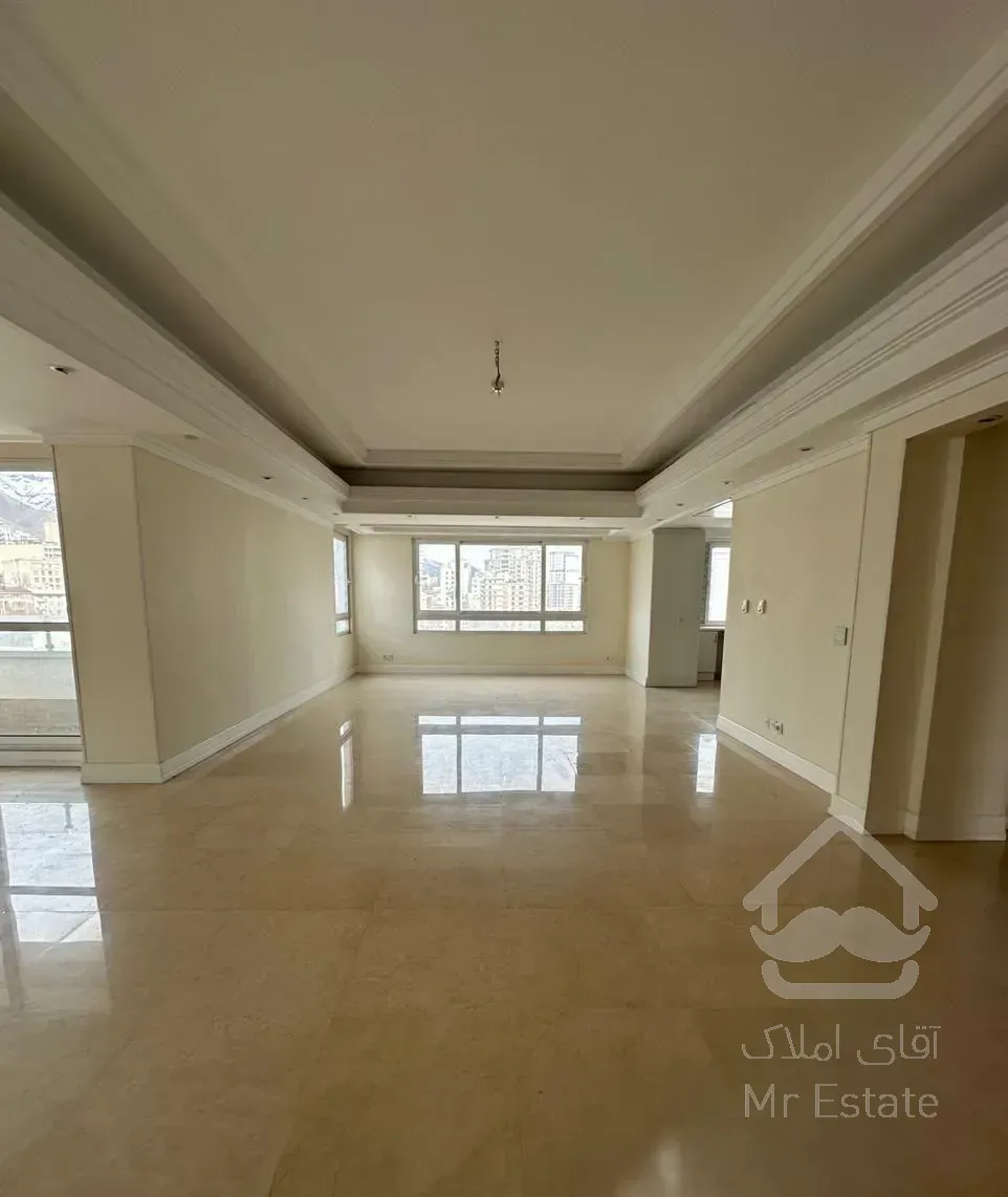 فروش آپارتمان ۲۳۰ متری ۴ خواب ۲ پارکینگ