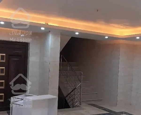 آپارتما ۱۳۶متری نوساز