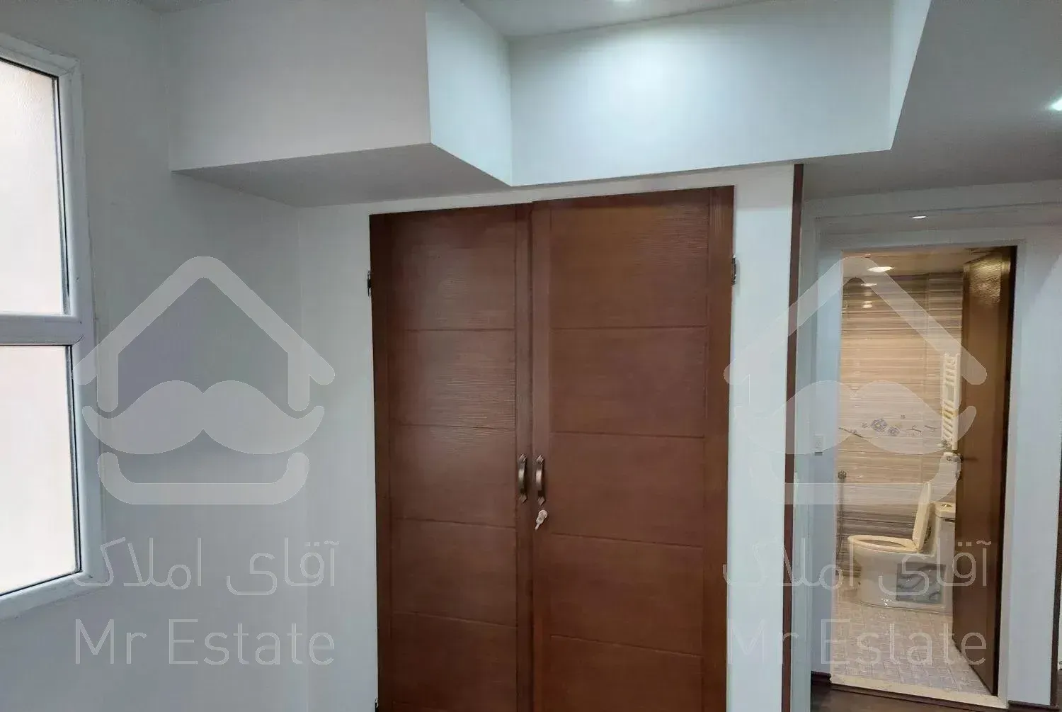 میدان ولیعصر130مترسه خواب کلیدنخورده فول تک واحدی