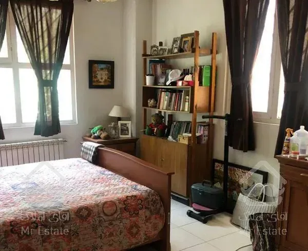 آپارتمان ۲۰۰ متری