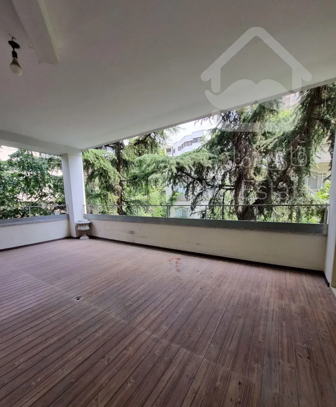 ۳۴۰ متر ۴۰ متر تراس بدون مشرف کامرانیه شمالی