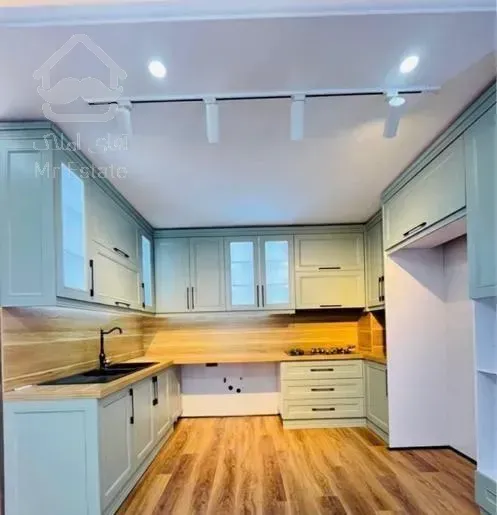 واحد ۸۰ متری/ ۲ خوابه /در آبشار تهران/تهاتر