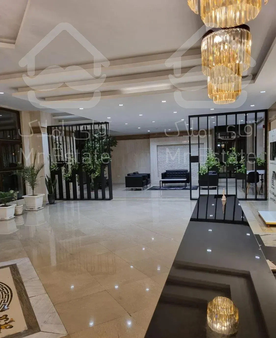 برج مجلل پاریز 180متر استخردار دریاچه چیتگر