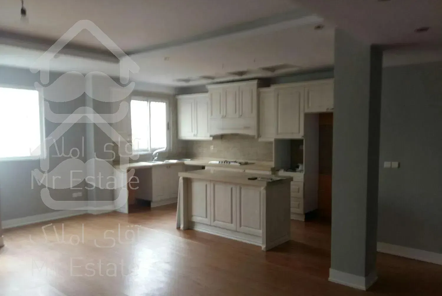 پاسداران 100 متر . قابل تبدیل