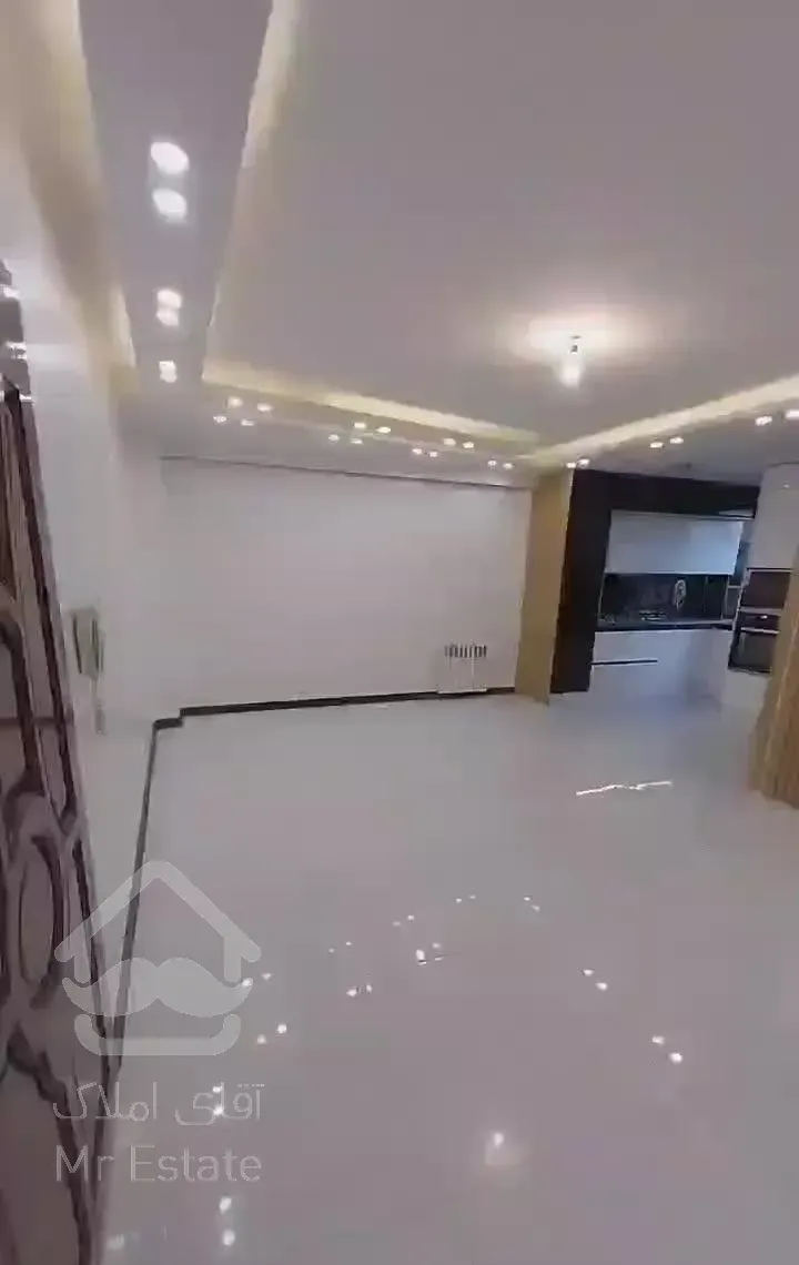 ۷۳ متر /بر بلندای دریاچه/قدرالسهم/سازه برند منطقه