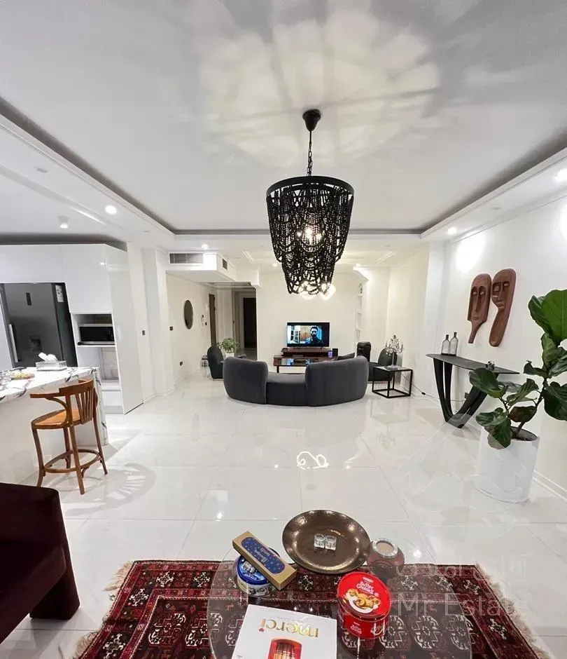 ۸۵ متر ۲ خواب / جنوبی آفتاب خور / ازگل