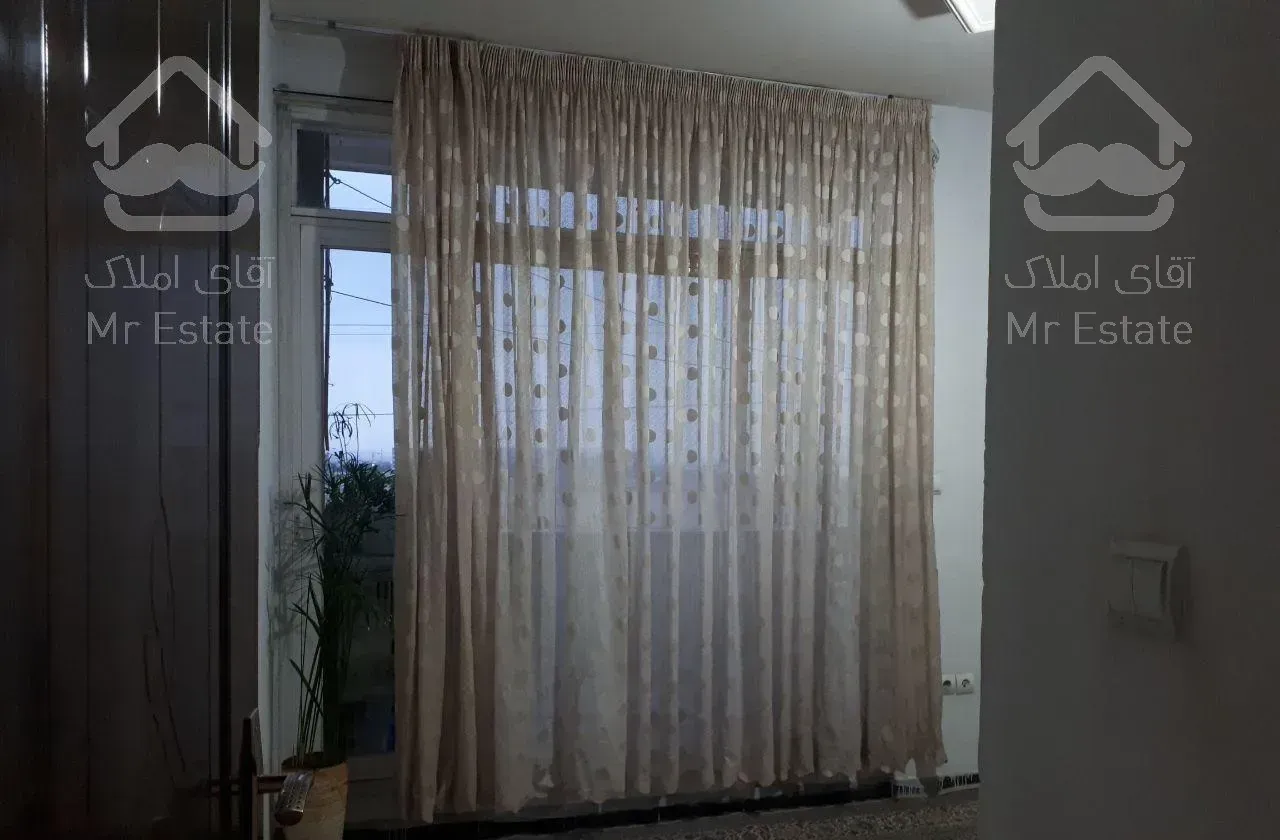 حاشیه امیریه ۱۱۰متری هشت واحدی