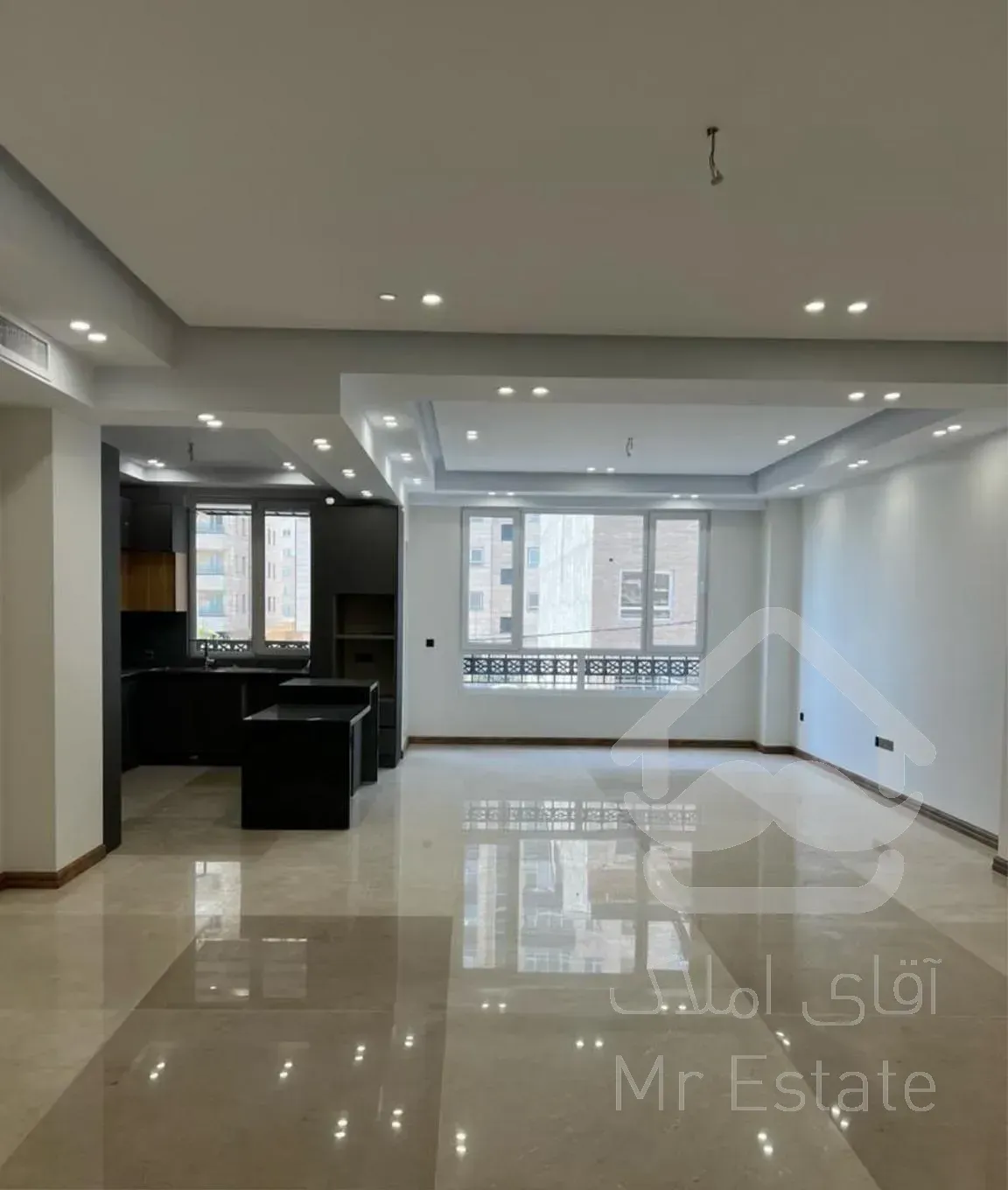 فروش آپارتمان ۱۲۵ متری در شهرک راه‌آهن ( اقساطی )