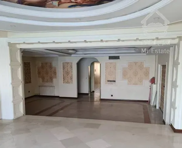 فرشته ۱۴۲ متری