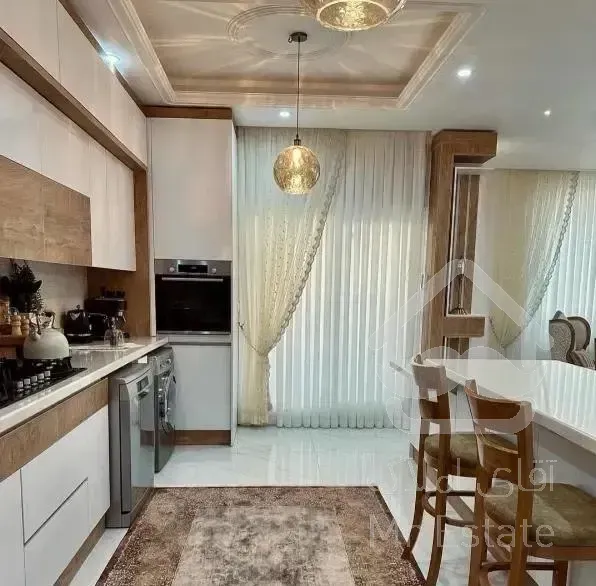 رهن اجاره برج پذیرایی بزرگ میدان ساحل دریاچه چیتگر