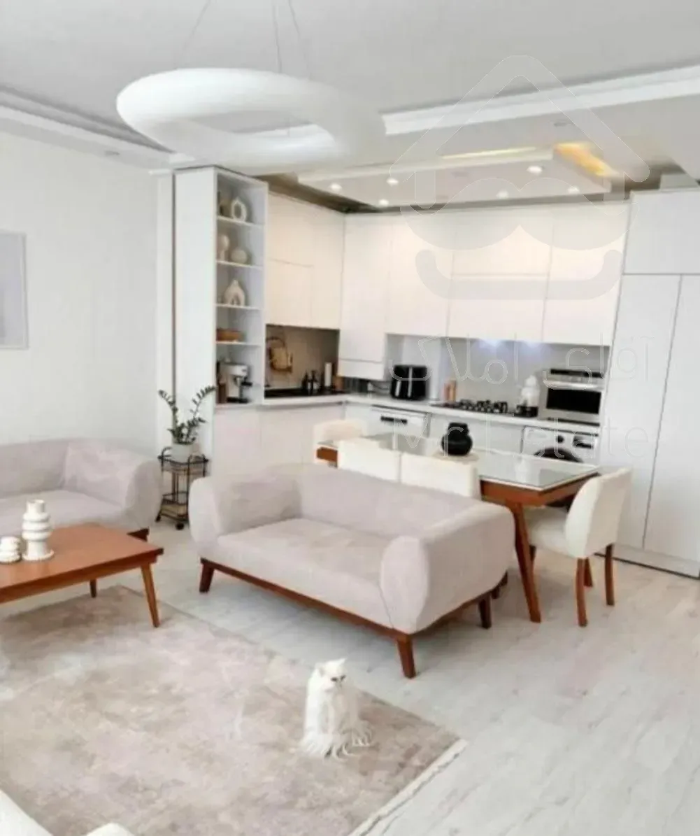 ۵۶متر/فول امکانات/۲نبش/سالن پرده خور