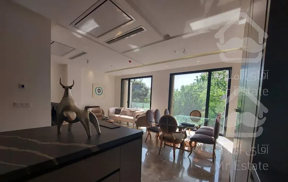 ۱۳۰ متر مدرن