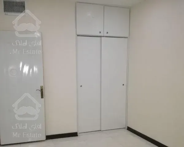 127متر سه خوابه کلیدنخورده فول امکانات