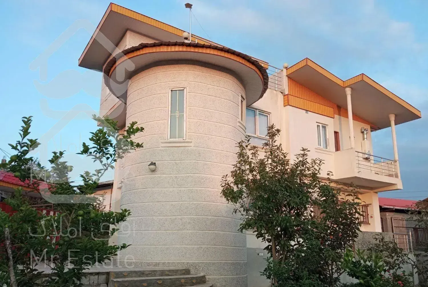 ویلا دوبلکس صدف سفید