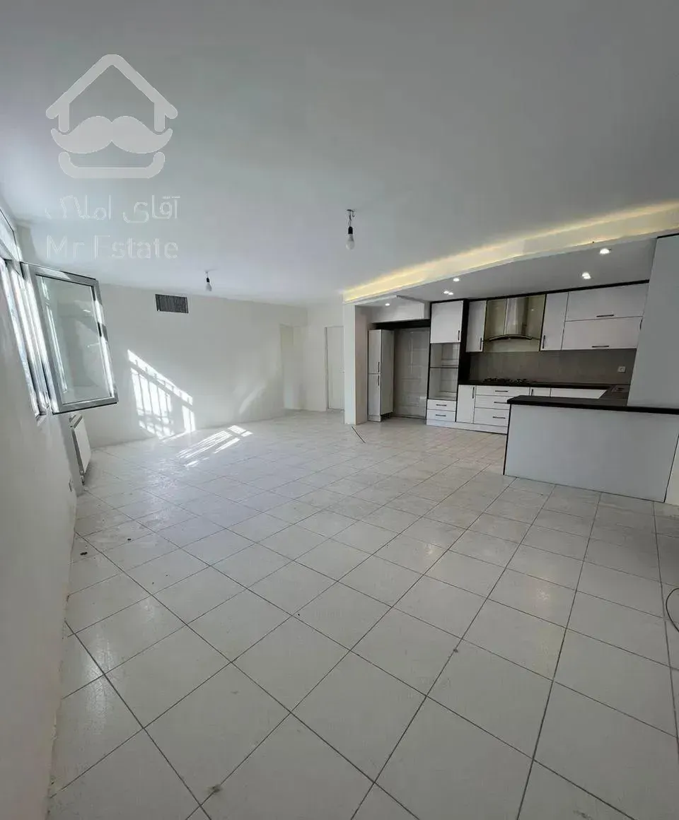 چیذر ۹۰ متر ۲خواب بازسازی شده غرق در نور