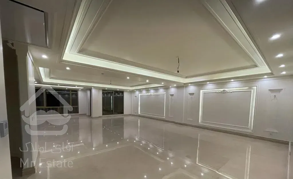 155متر سه خواب آجودانیه پارکینگ 2عدد