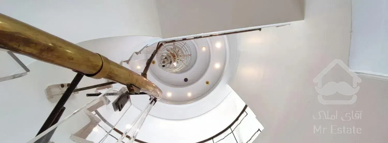 تاپ لوکیشن نیاوران ۳ خواب