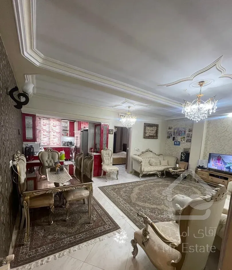 ۸۰ متر  سند دار    بر اصلی