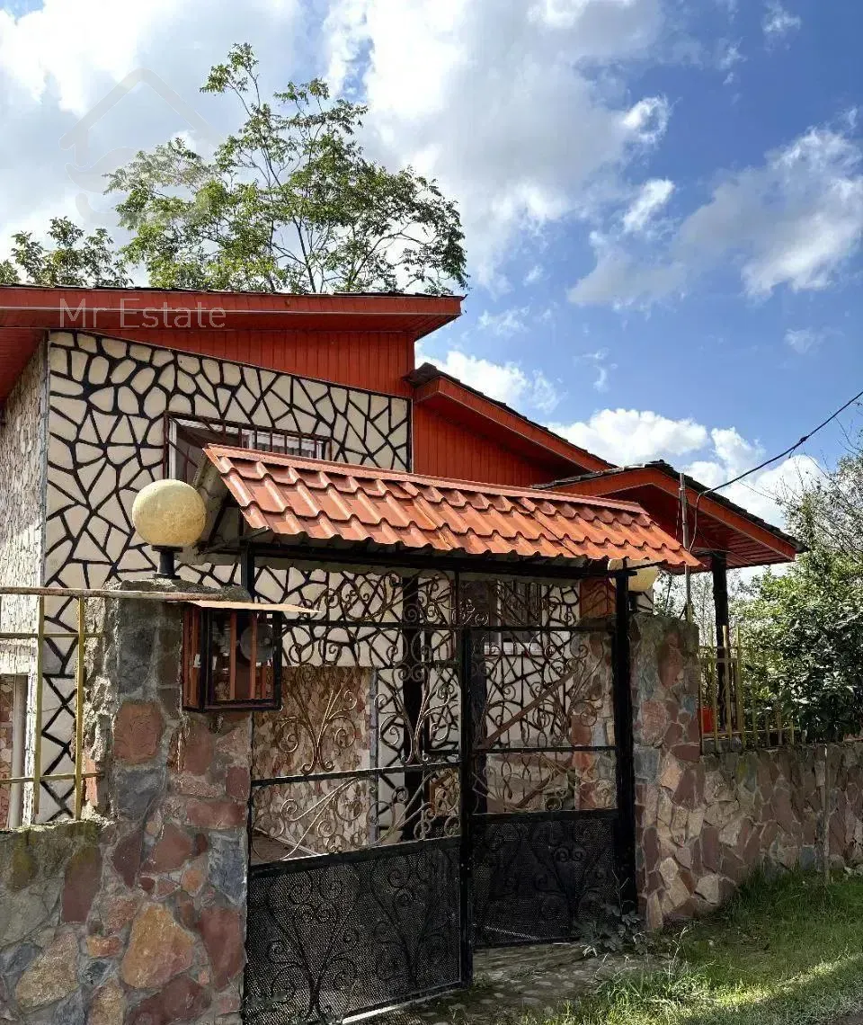 ۵۰۰متر ویلا باغ مدارک کامل** حیاطدار زیر قیمت