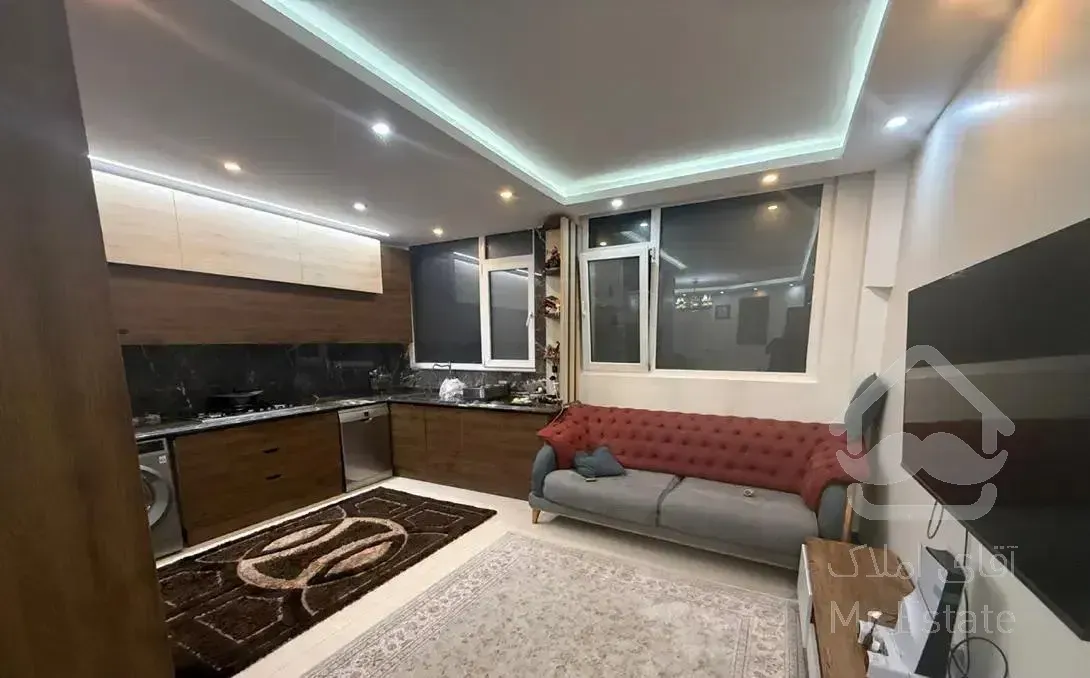 آپارتمان ۸۵ متری بازسازی شده