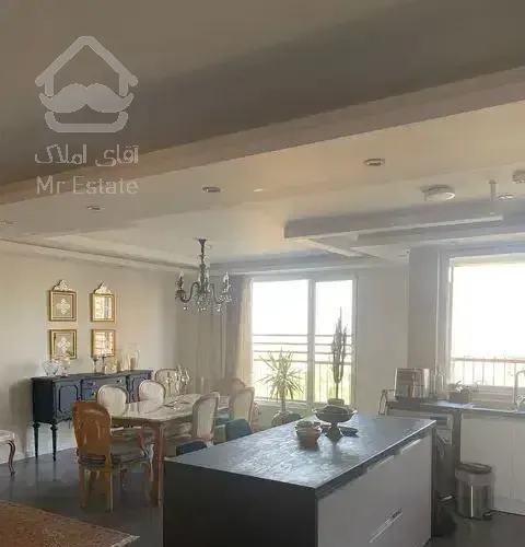 ۱۲۲ متری شیراز جنوبی (حوالی ونک‌پارک )