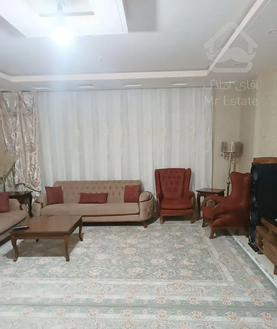 آپارتمان ۱۰۵ متری/ورودی شاهانه/لابی/فول امکانات