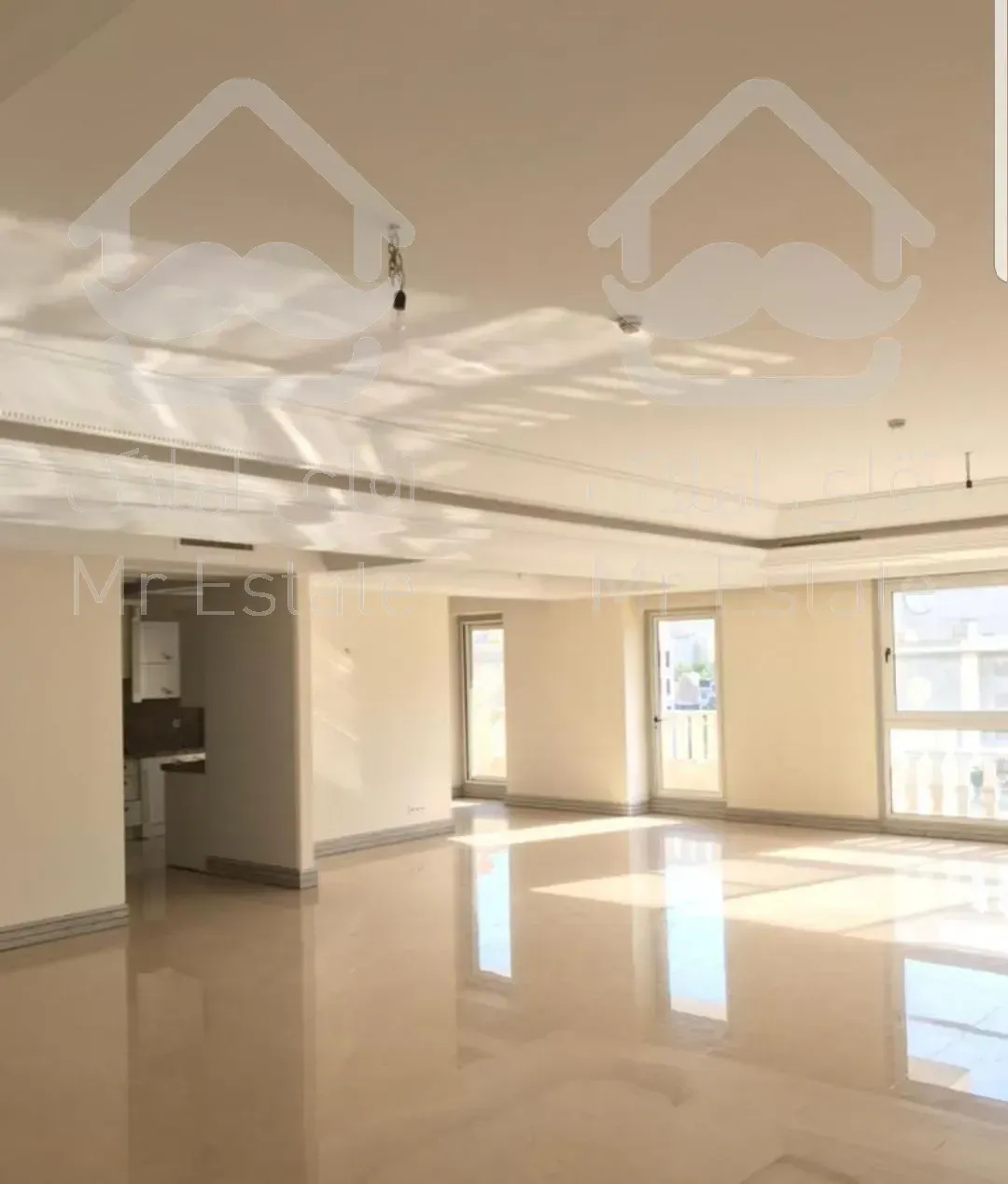 فروش ملک مستغلاتی نوساز بصورت یکجا سه طبقه تک واحدی قابل معاوضه با کلنگی در منطقه