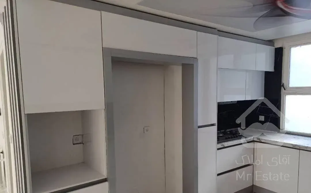 آپارتمان۱۳۶متر۳خ/فرعی دنج/آفتابگیر/مسکن کویر