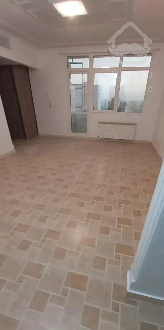 ۸۱ متری  دوخواب فول(برج شیک و لاکچری)