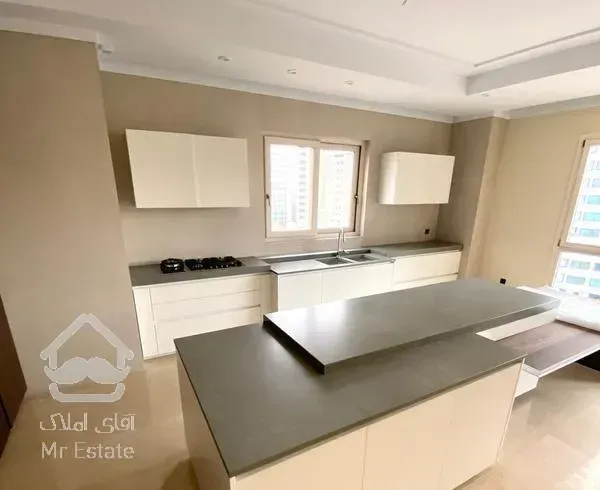 آپارتمان۳۱۰متر سه خواب