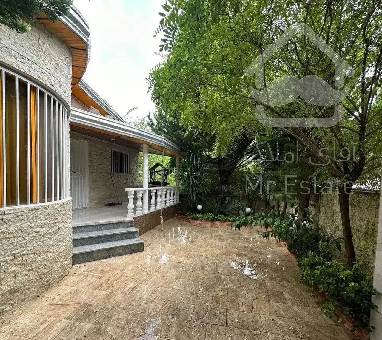 ویلا باغ جنگلی 239 متری شهرک برند سندتک‌برگ