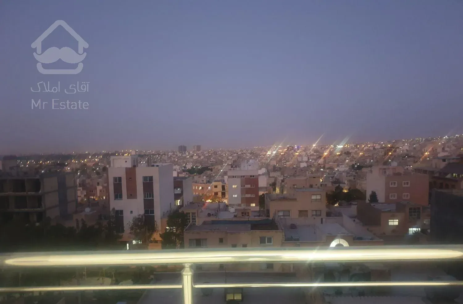 آپارتمان دو خواب صفر/ خ دکتر حسابی