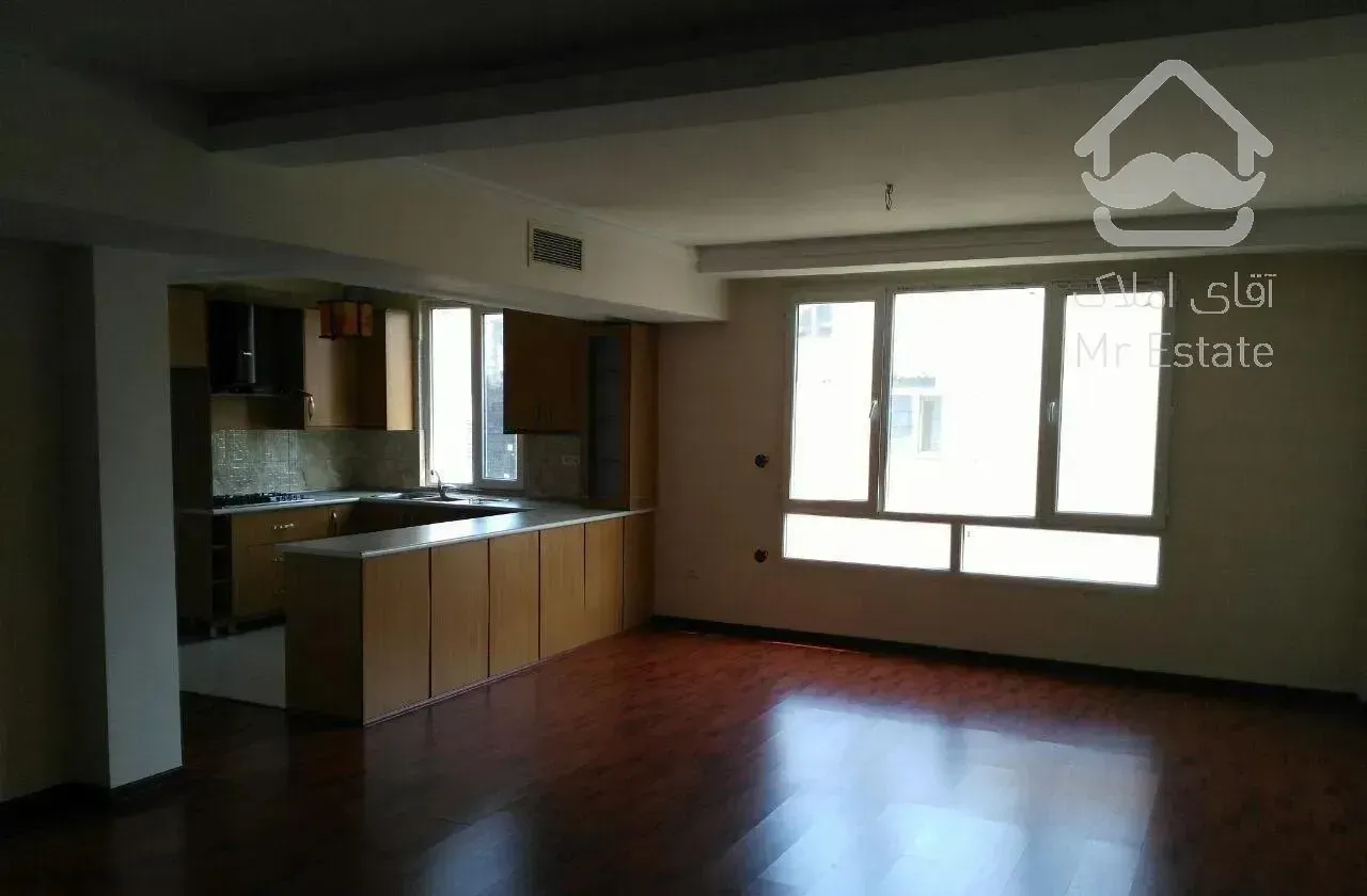 100 متری/ دو خوابه/ فول امکانات / شیک/قائم مقام