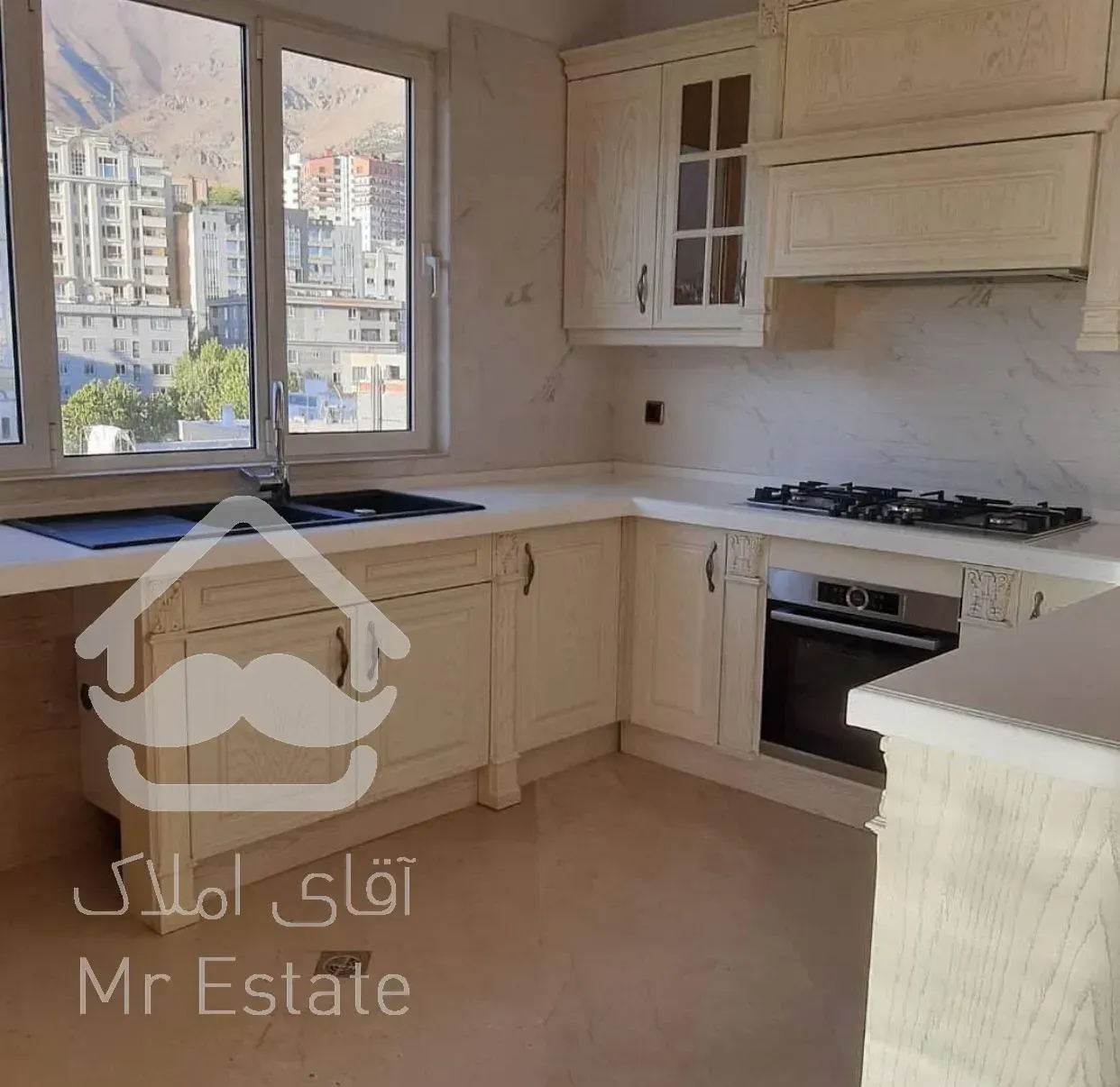 خرید پنت هاوس 200 متری  اقدسیه