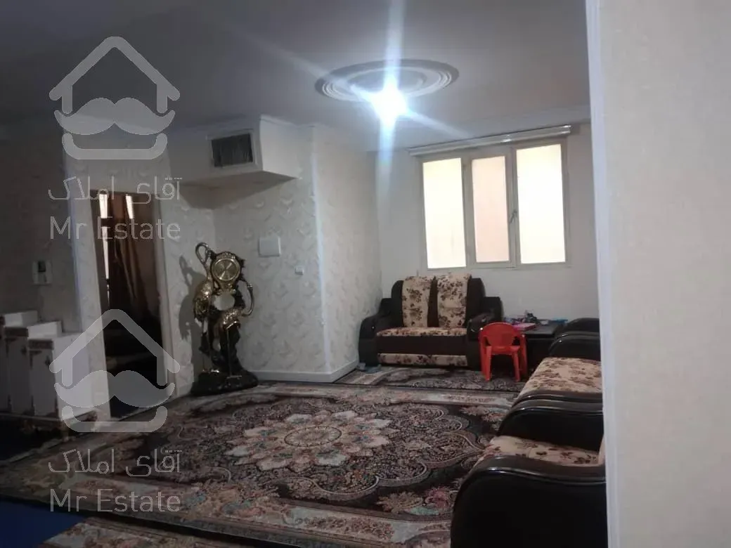 آپارتمان ۶۵ متری ۱ خواب،نورگیر عالی،سال ۹۰،فول امکانات،قابل رهن،وام دار