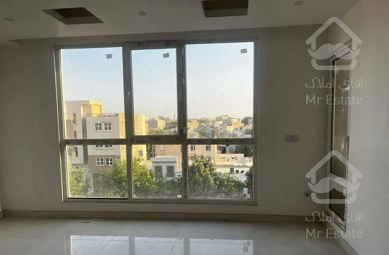 ۹۸متر آپارتمان فاز۵ مهرشهر لوکیشن دار