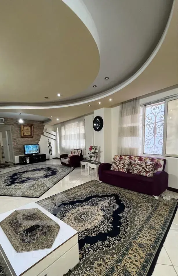 فروش واحد۱۰۰ متری نقلی تاپ لوکیشن فاز۳ شهرک فجر