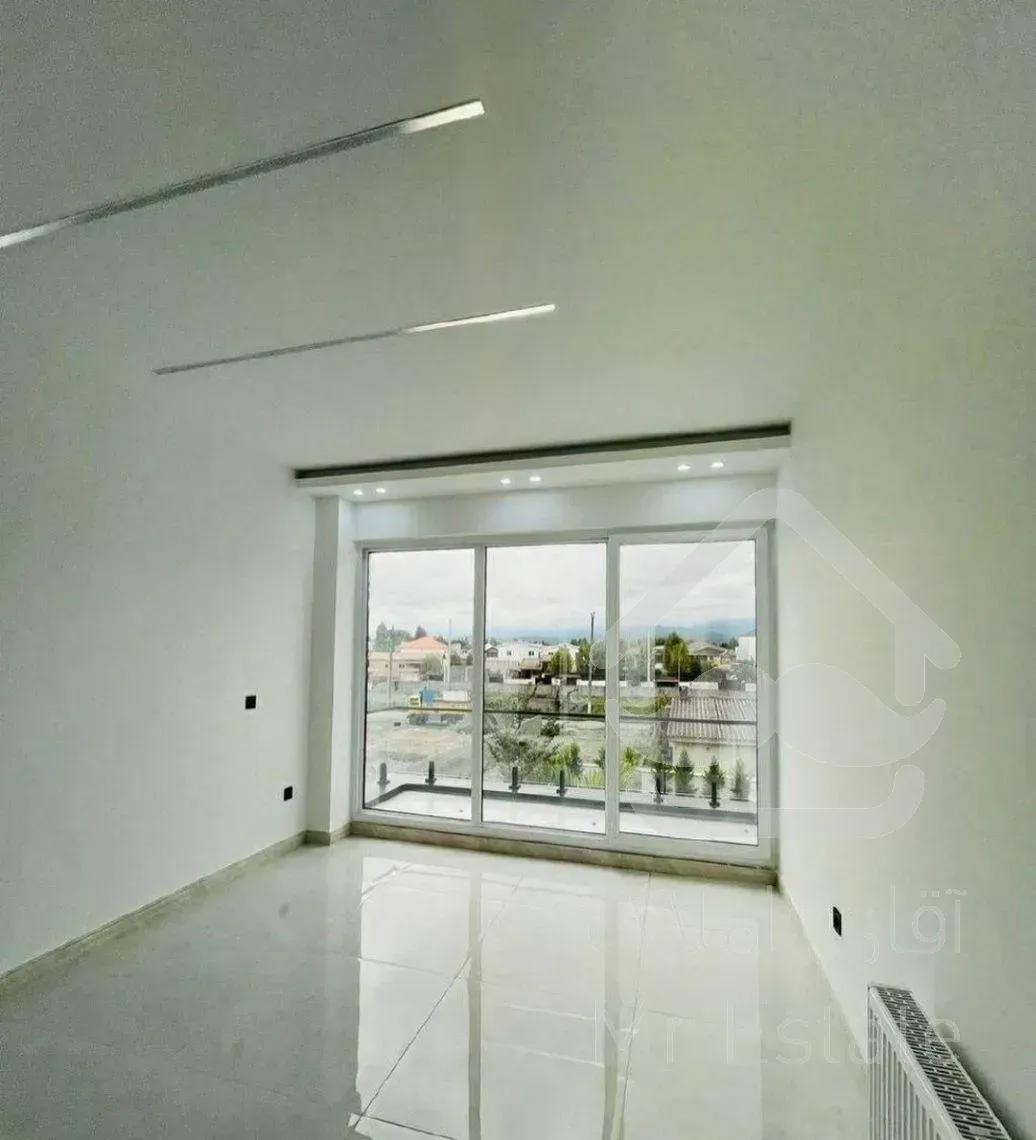 ویلا باغچه نیم پیلوت 198متر سندتکبرگ شهرکی