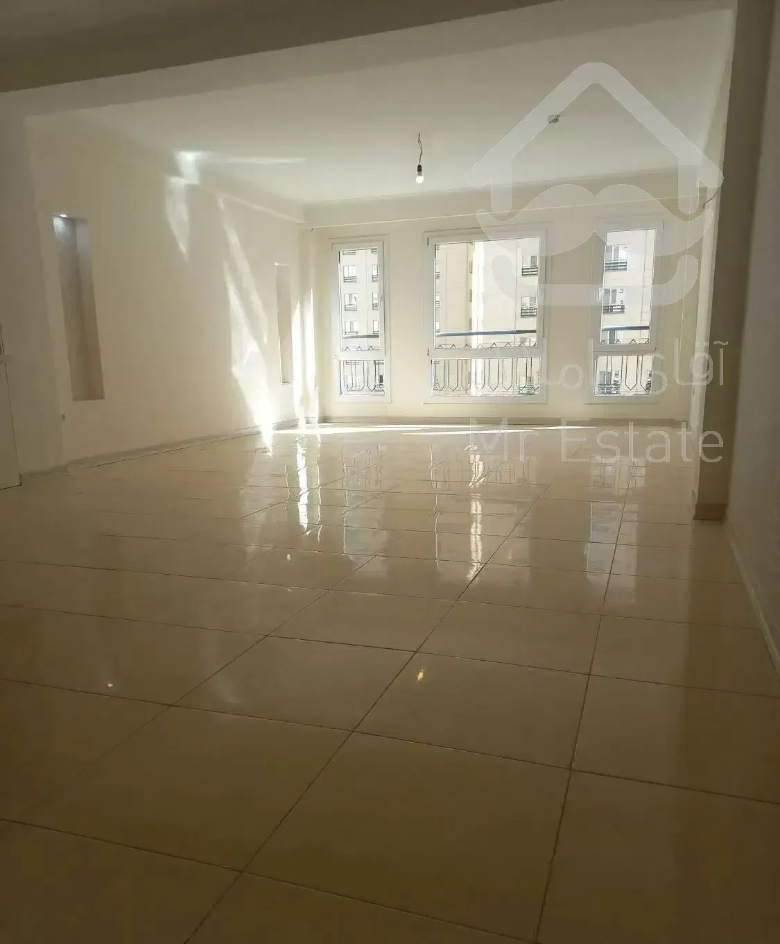 اجاره واحدبی نقص و بی نظیردر برج های مدرن پارلمان