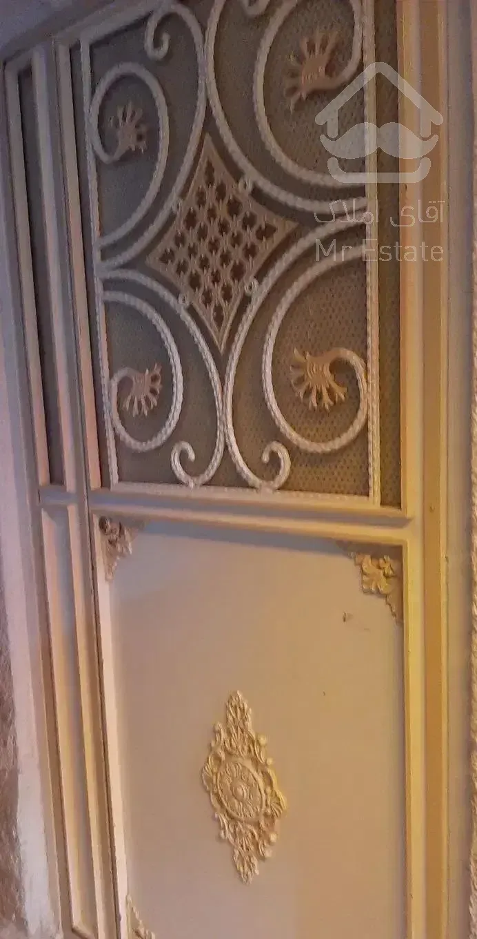 طبقه همکف ۸۰ متر