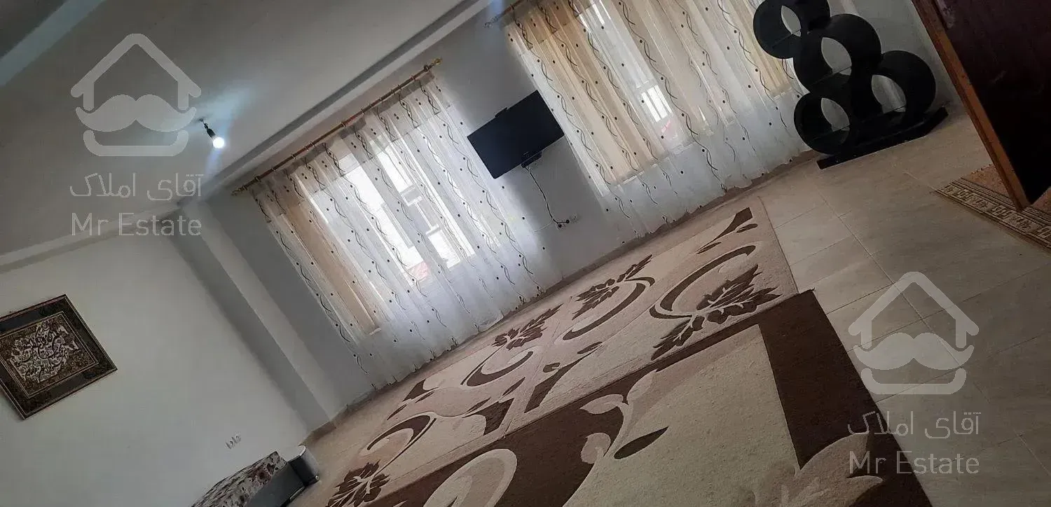 یک واحدبزرگ نزدیک دریا و بازارچه