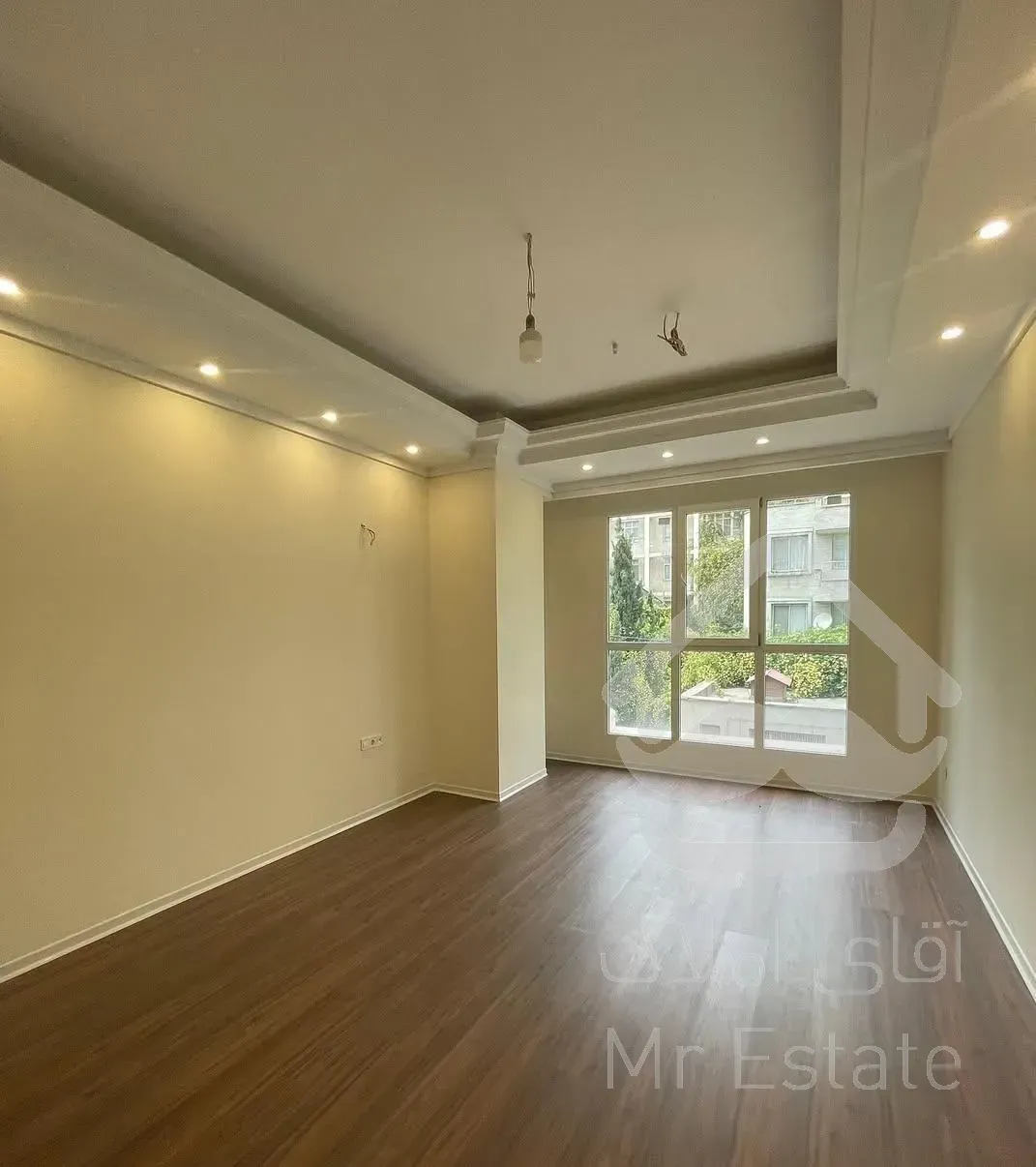 ۱۳۰ متر، دیدنی، قابل تهاطر و نقدی، جهان آرا