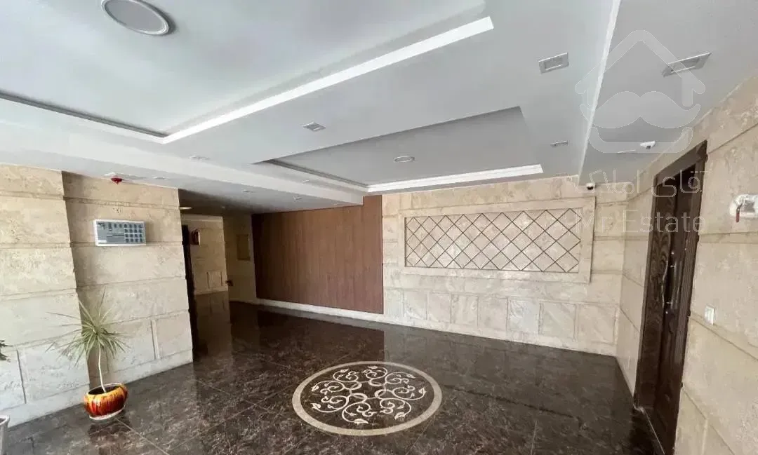 ۱۰۶ متر /روبه کوچه/توحیدی/