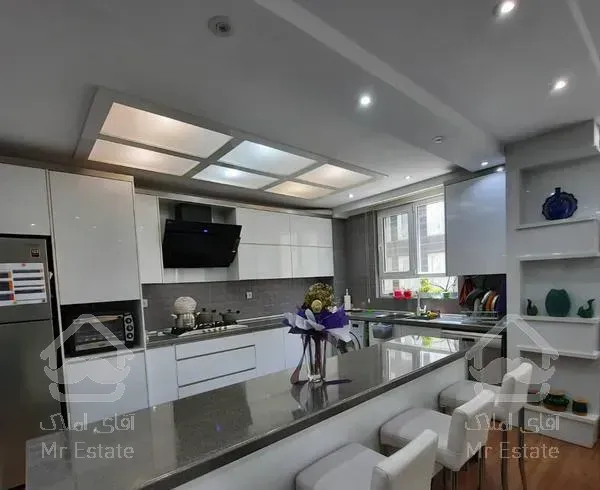 ۱۰۵متردرحدکلیدنخورده/کاشانی(بلوارشقایق)/قابل تبدیل